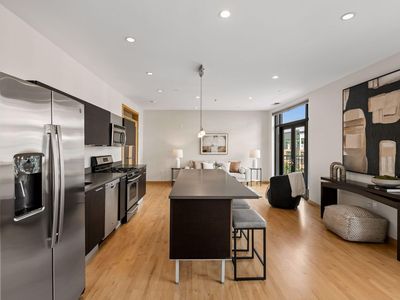 3116 W Lake St Unit 423