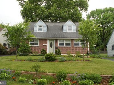 2407 Secane Rd