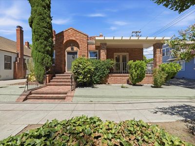816 Alhambra Blvd