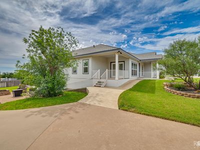 301 Summit Rd