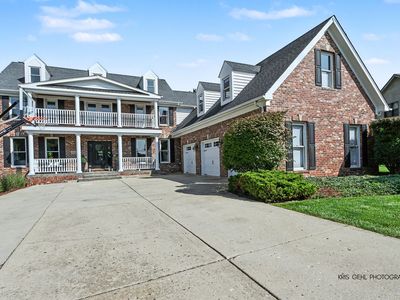 1512 Greenlake Dr