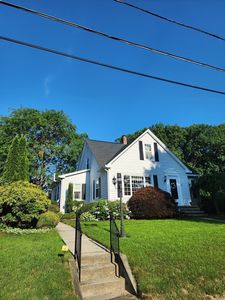 39 Everett Ave
