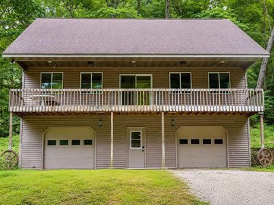 S7437 Forest LANE