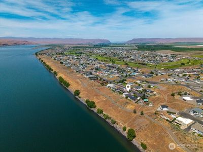 512 SW Island View