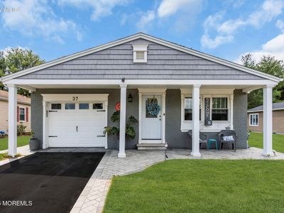 37 Wedgeport Drive
