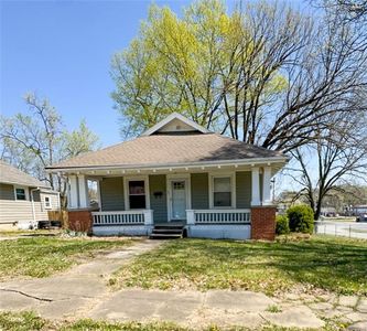 312 N Independence St