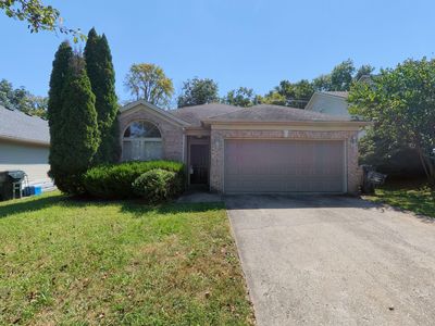 885 Henderson Dr