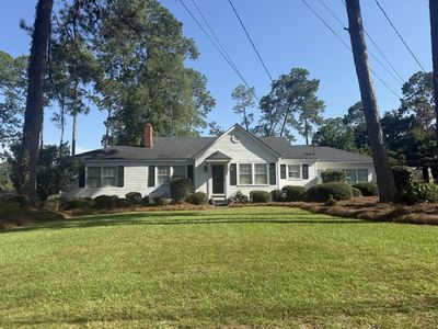 446 E College Ave