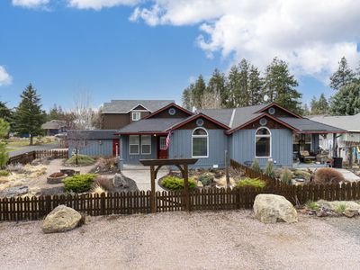 747 E Black Butte Ave
