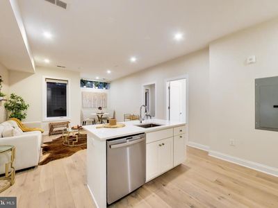 4319 Harrison St NW Penthouse 2