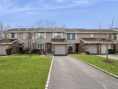 157 Hidden Ponds Circle