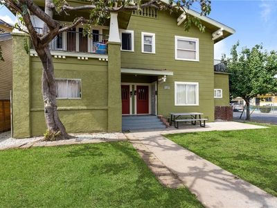 2103 3rd Ave