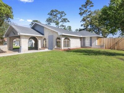 6431 Harcourt Dr