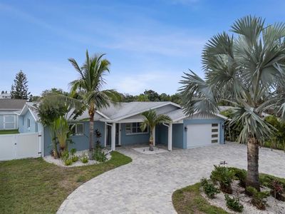 312 WESTWINDS DRIVE