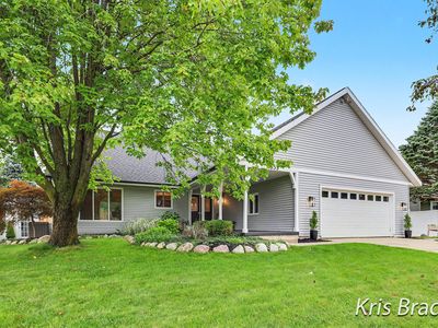 4535 Forest Lake Ct SE