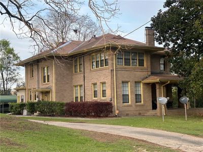 1228 Highland Park Dr