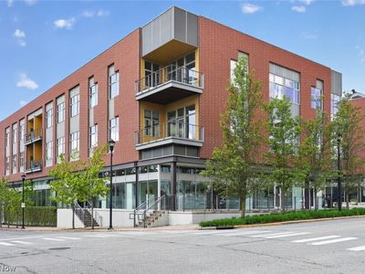 65 E College St APT 203