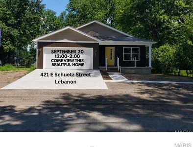 421 E Schuetz St