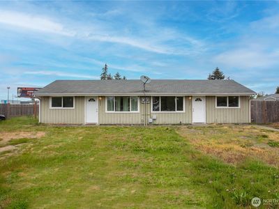 1733 Garfield Street S