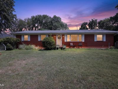 102 Virginia Dr