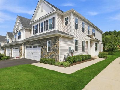 23 Swan Ln