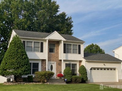 46 Lynn Ct