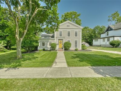 25 Rochester St