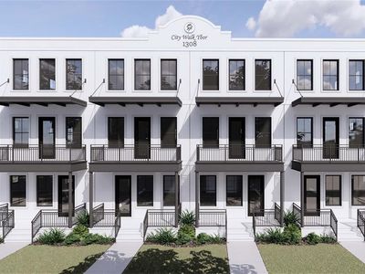 1308 E Columbus Dr #4