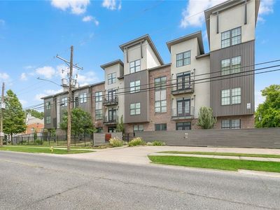 255 E Boyd Dr #312