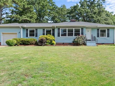 11 Elmira Dr