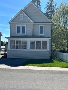 211 Crosby Blvd