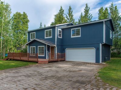 2805 W Youngtree Dr