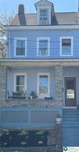 72 N 7th St