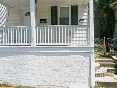 78 N Main St