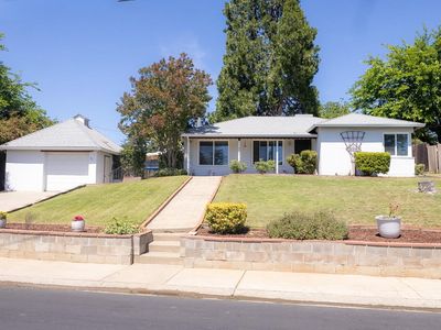 711 Vinewood Ave