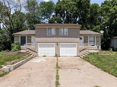 8456/8458 Lane Dr