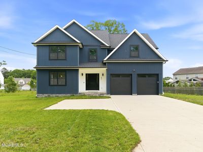 681 Lake Barnegat Drive N