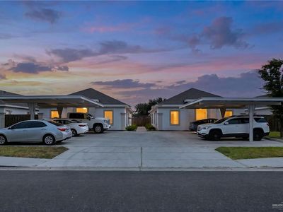 5708 Sandpiper Ave
