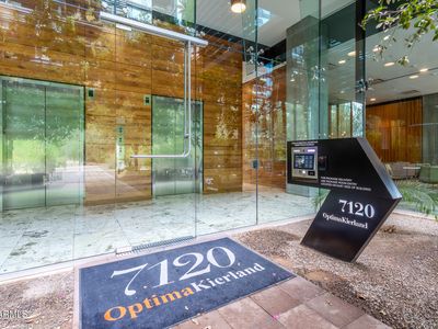7120 E KIERLAND Boulevard #211
