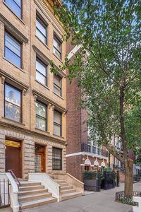 164 E 71st St