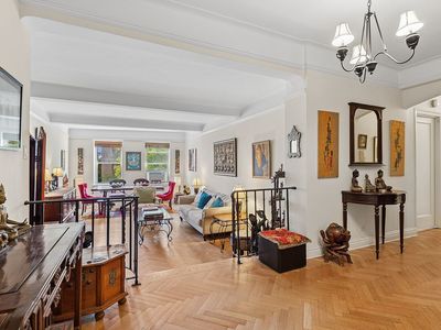 255 Cabrini Blvd APT 3C