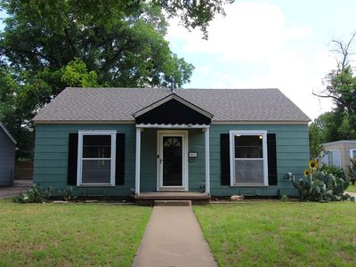 1813 Dayton Ave