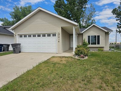 3616 Village Green Ln