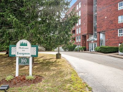 160 Burkhall St Unit 604