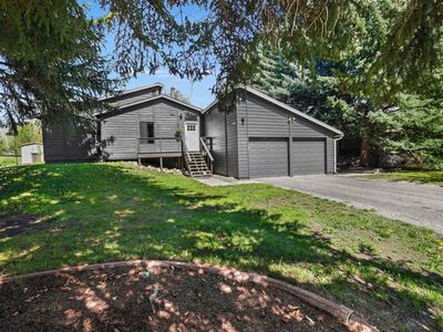 1150 Creekside Dr