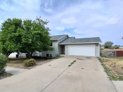 1423 Aurora Dr