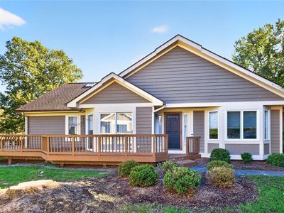 Property at 1111 Hillsboro Cove Cir, Webster, NY