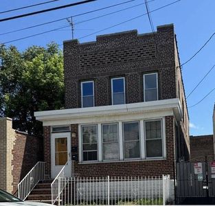 1726 Saint Peters Ave