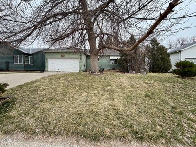 Property at 1130 2nd Ave E, Williston, ND