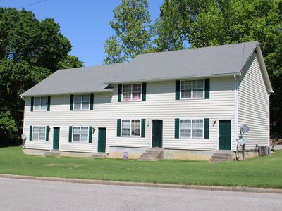 28U Drake Ave